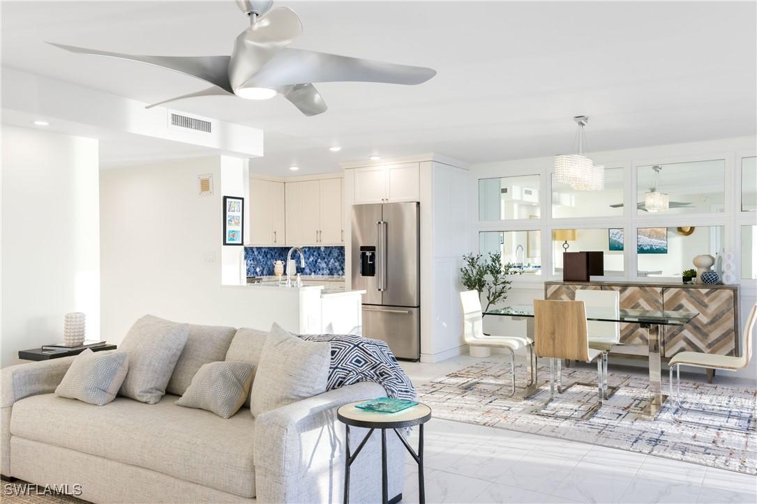 9715 Gulf Shore Dr. #103, Naples, FL 34108