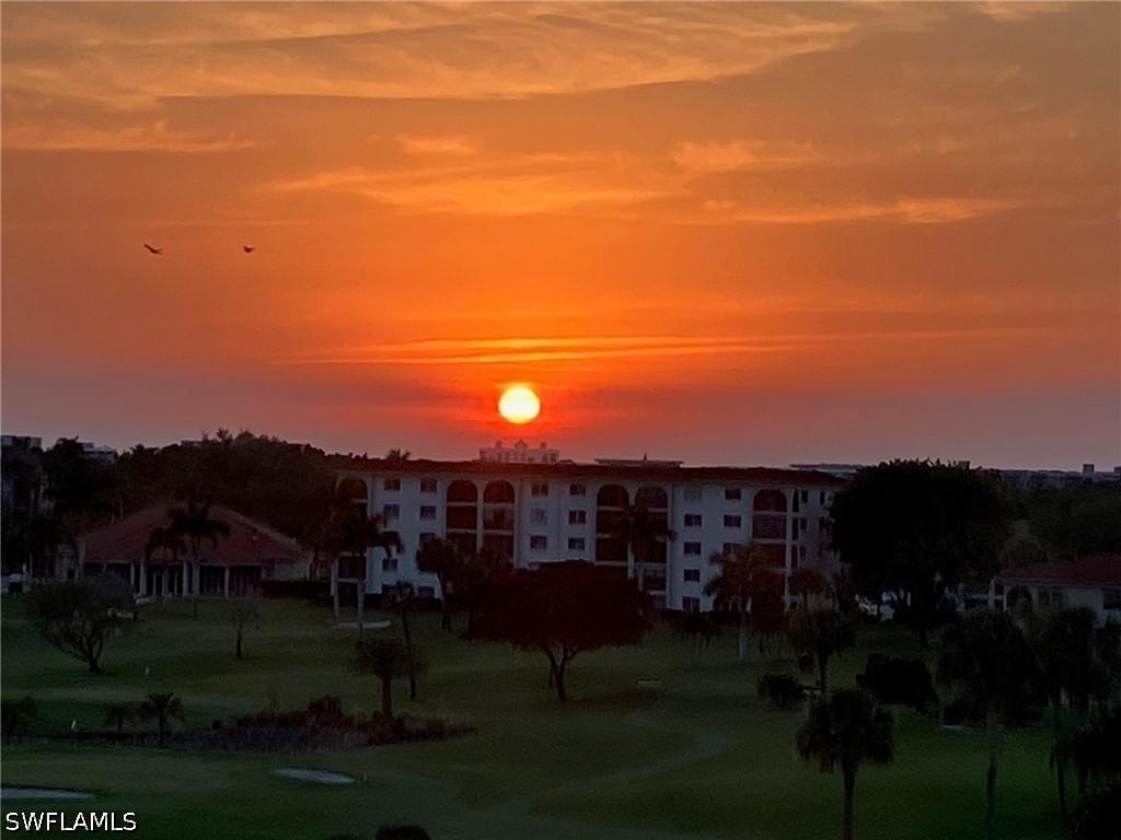 21 High Point Cir. #601, Naples, FL 34103