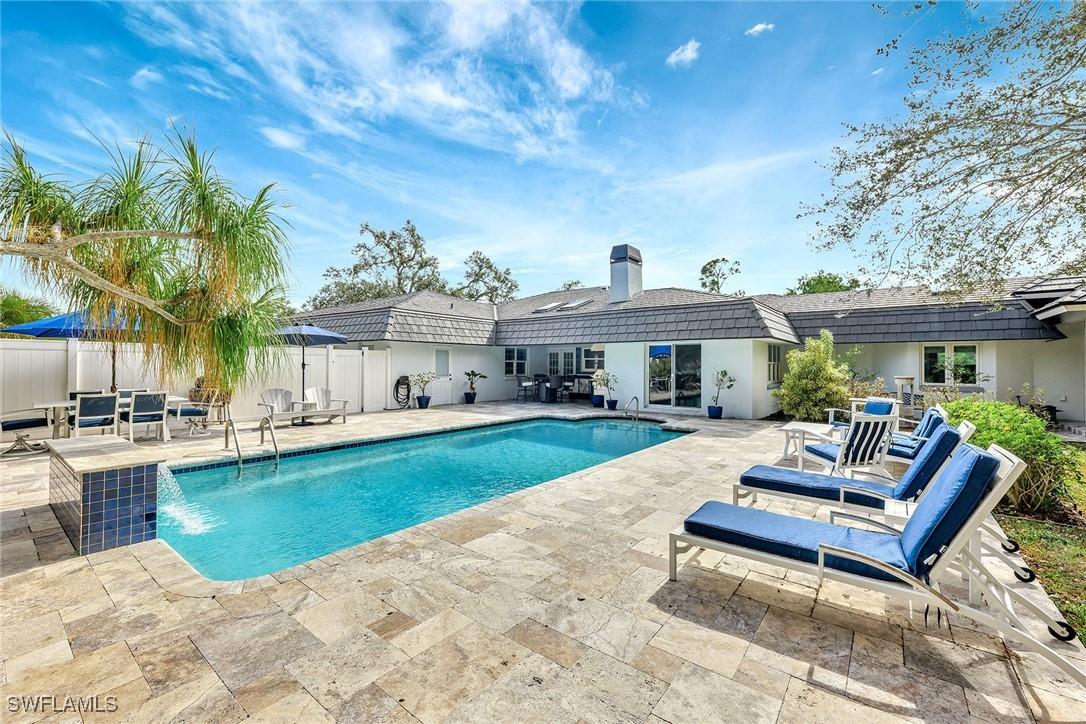 7060 Hendry Creek Dr., Fort Myers, FL 33908