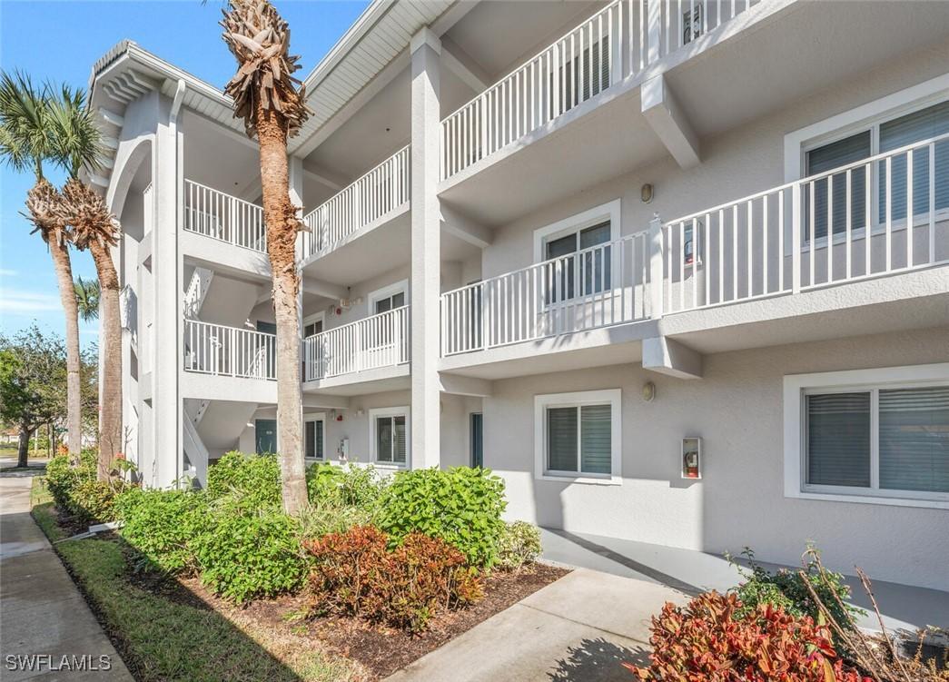 7842 Regal Heron Cir. #201, Naples, FL 34104