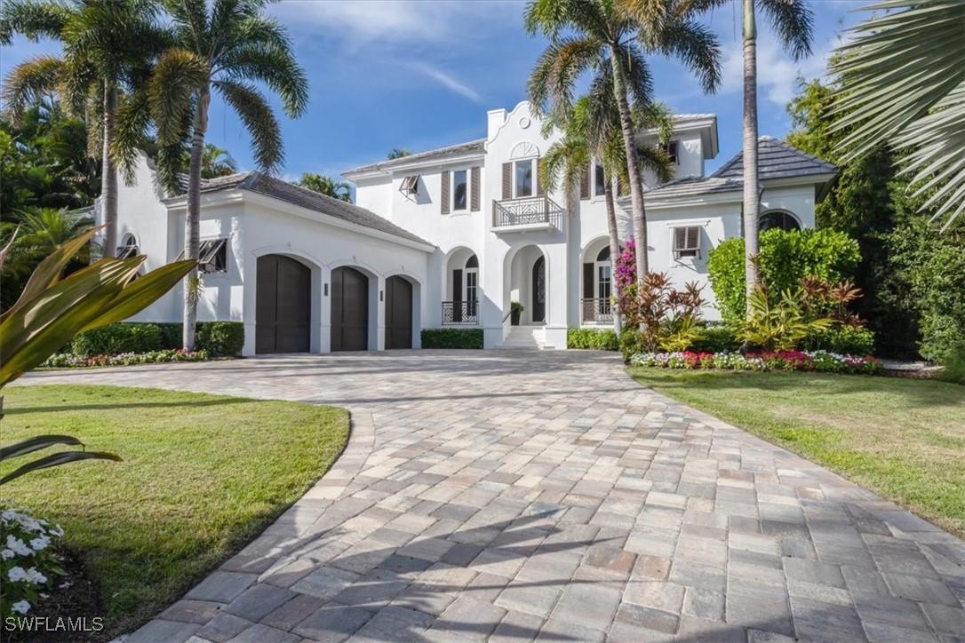 793 17th Ave., Naples, FL 34102