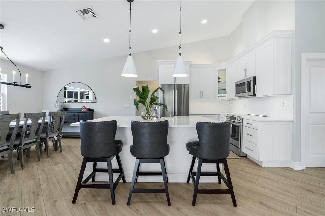 711 Tigertail Ct., Marco Island, FL 34145