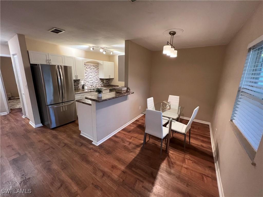 2855 Van Buren Ave., Naples, FL 34112