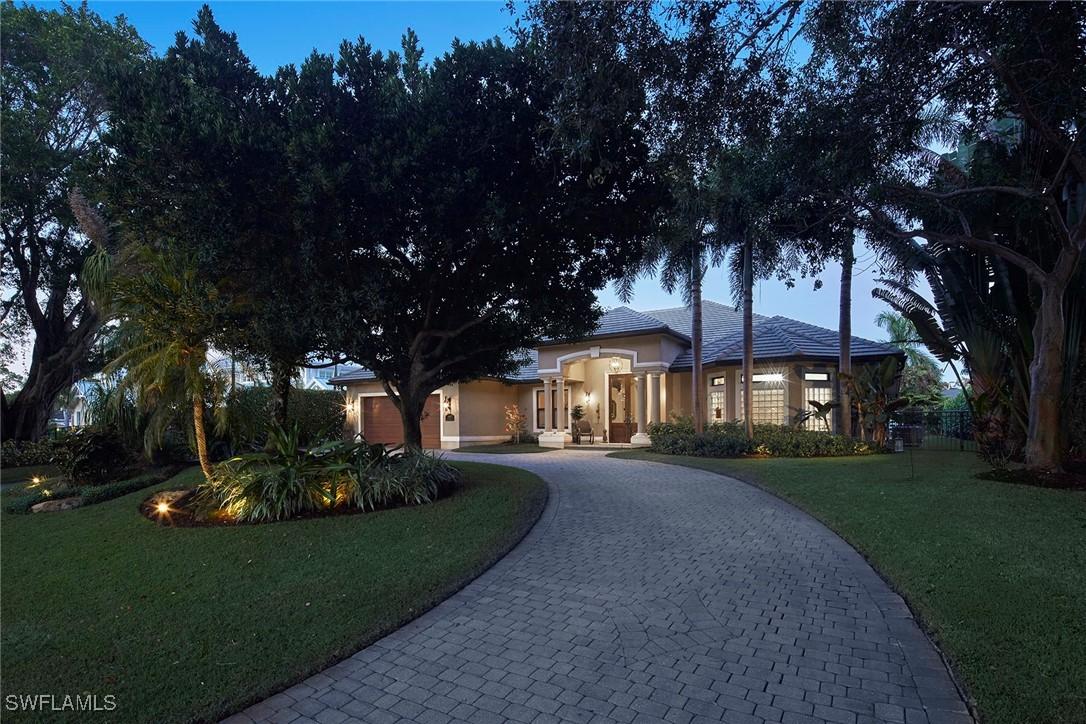 1900 Tiller Ter., Naples, FL 34102