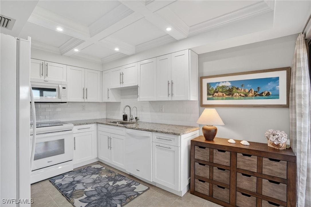 1544 Mainsail Dr. #10, Naples, FL 34114