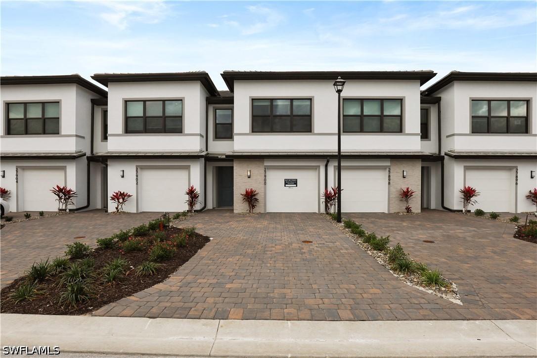 27900 Radiant Ct., Bonita Springs, FL 34135