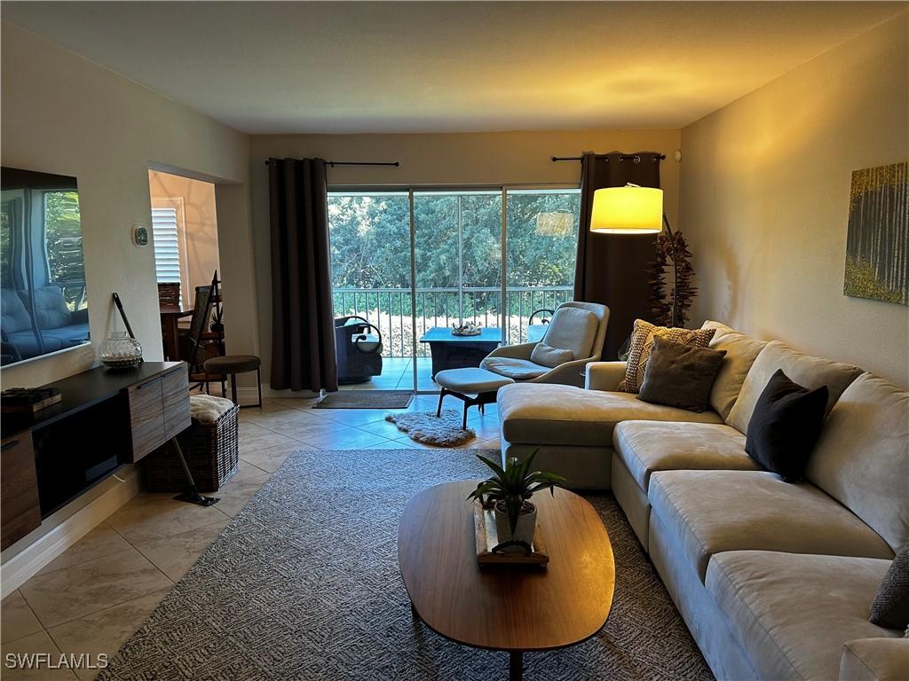 208 Bob O Link Way #208B, Naples, FL 34105