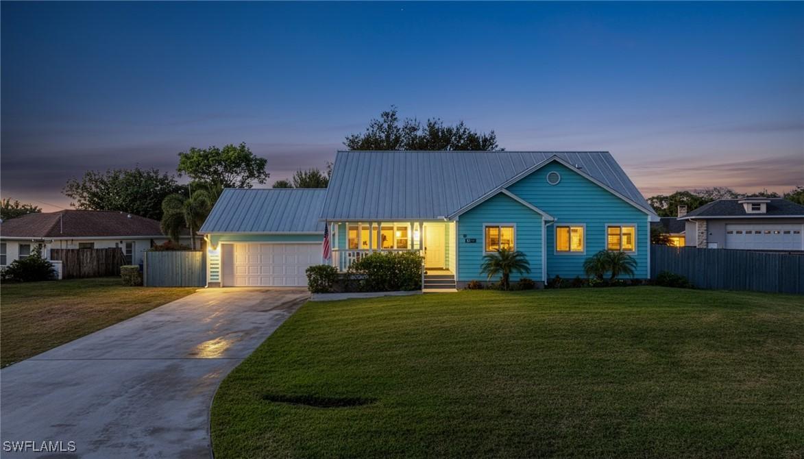 20520 Pine Tree Ln., Estero, FL 33928