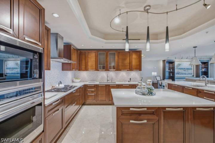 13675 Vanderbilt Dr. #707, Naples, FL 34110