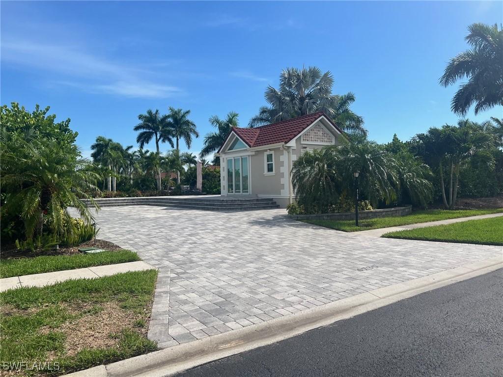 4735 Southern Breeze Dr., Naples, FL 34114