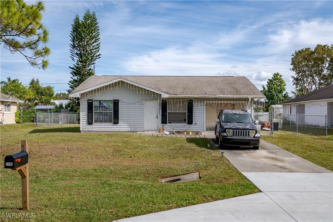 2100 55th Ter., Naples, FL 34116