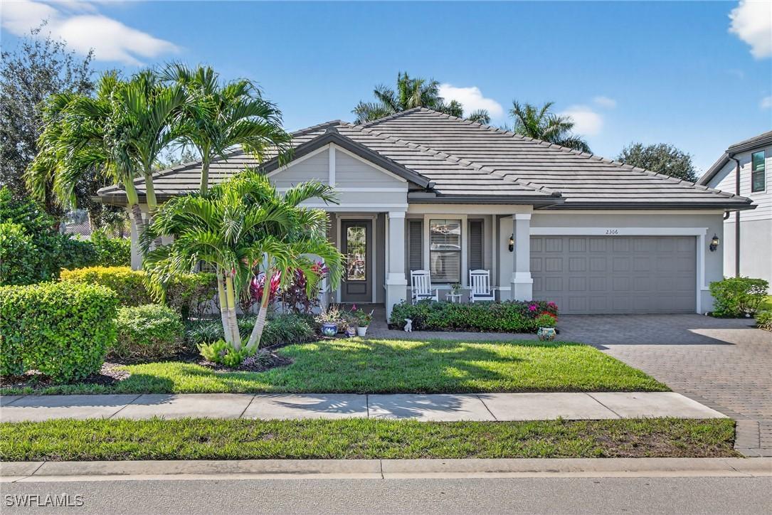 2306 Tangerine Ln., Naples, FL 34120