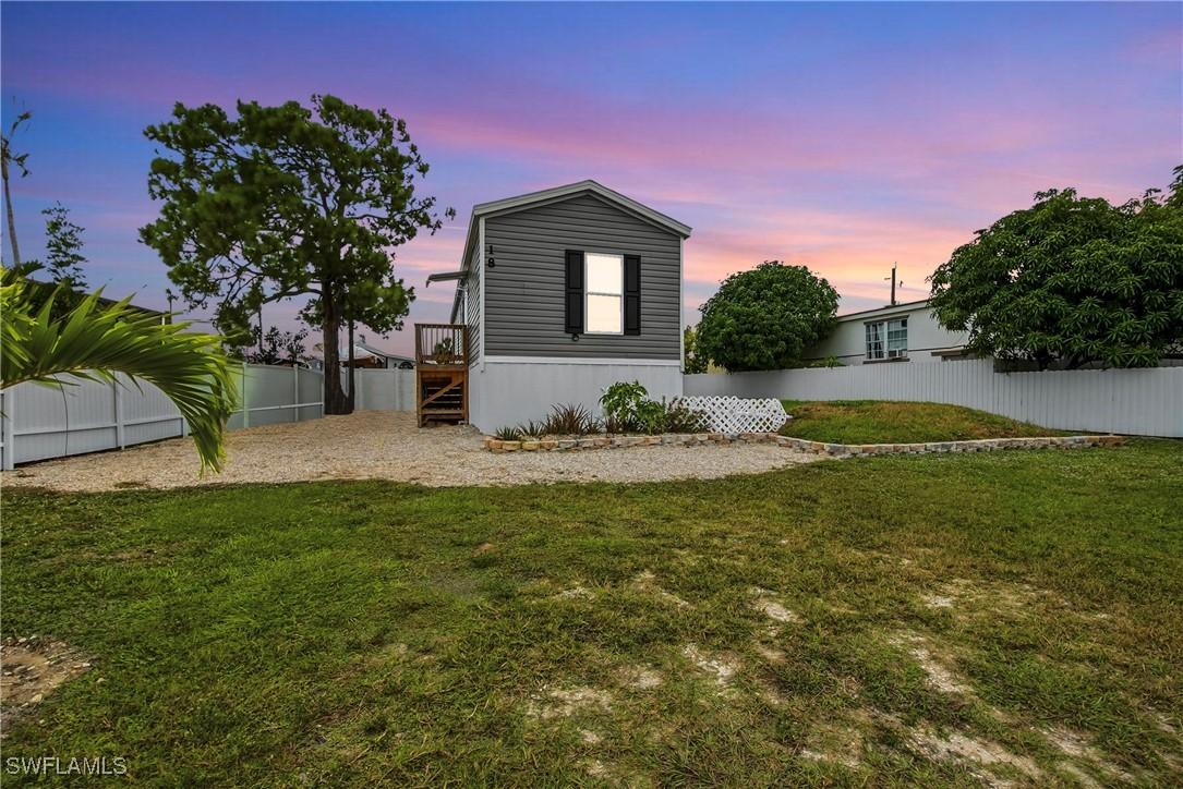 18 Royal Cove Dr., Naples, FL 34110