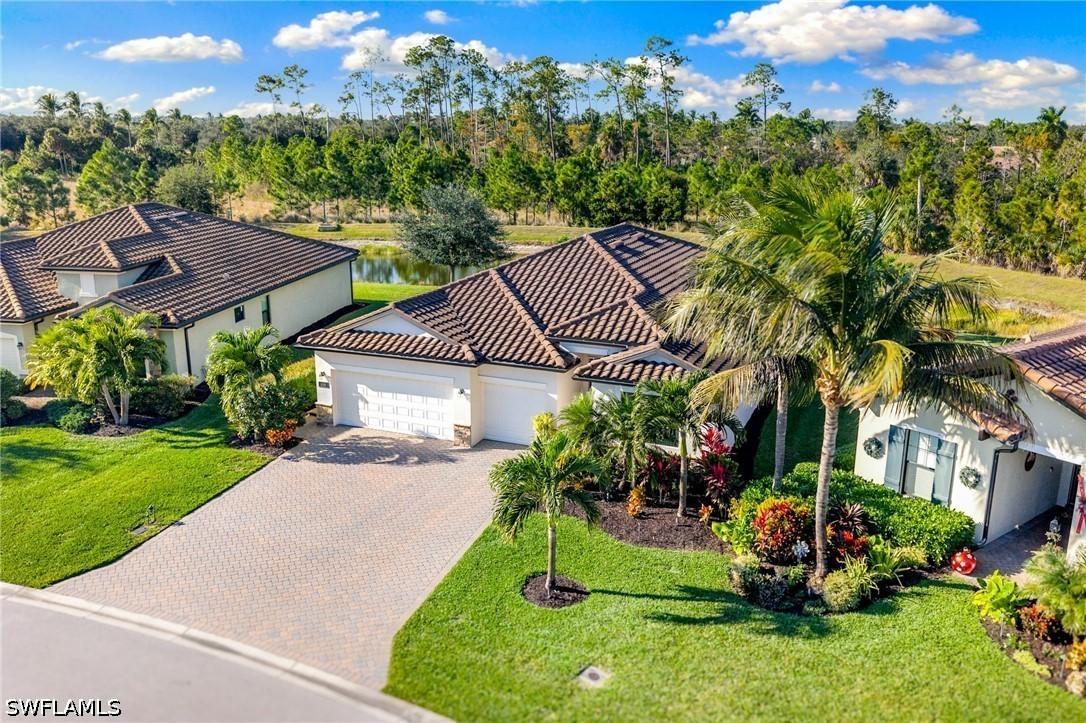 4698 Abaca Cir., Naples, FL 34119