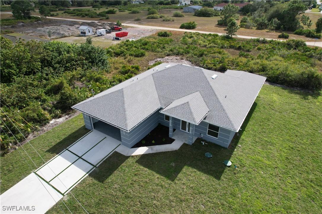 852 Chipley St., Lehigh Acres, FL 33974