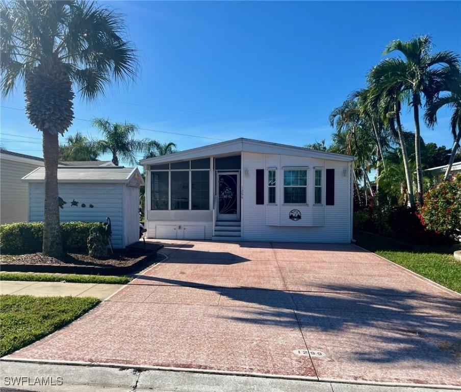 1299 Silver Lakes Blvd., Naples, FL 34114