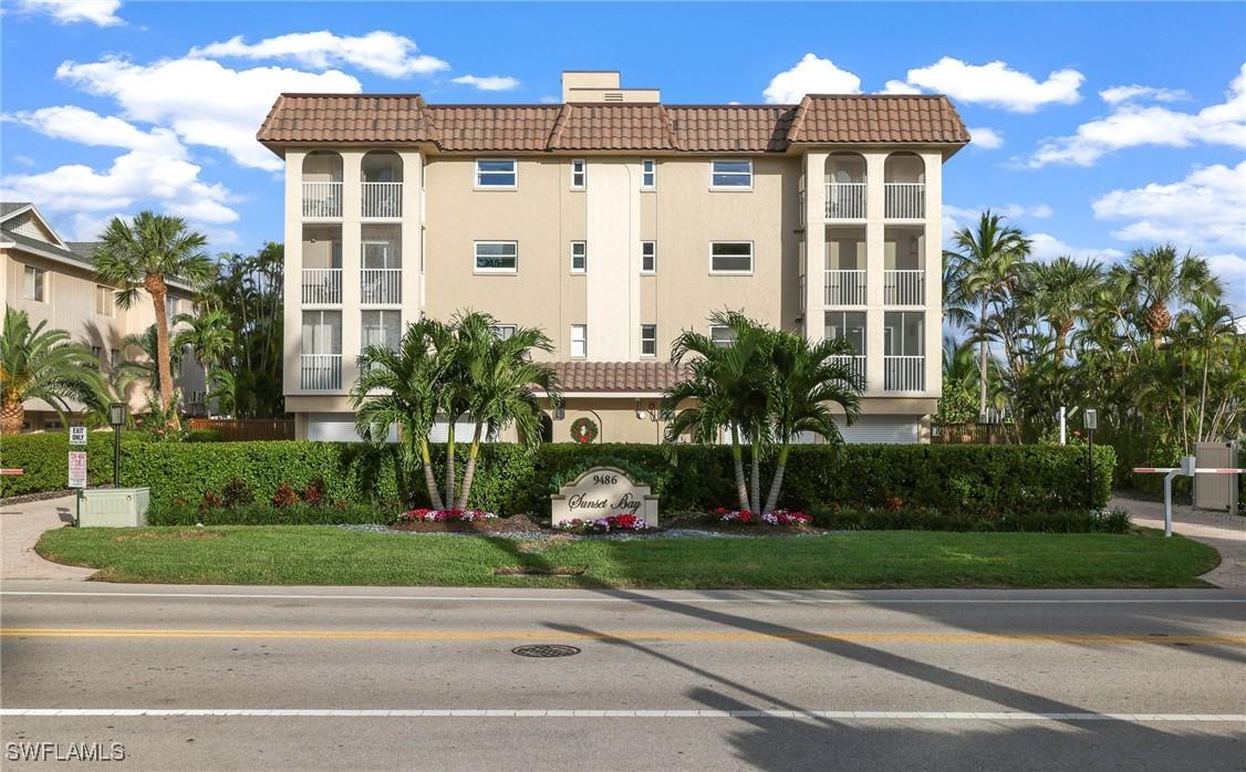 9486 Gulf Shore Dr. #A101, Naples, FL 34108