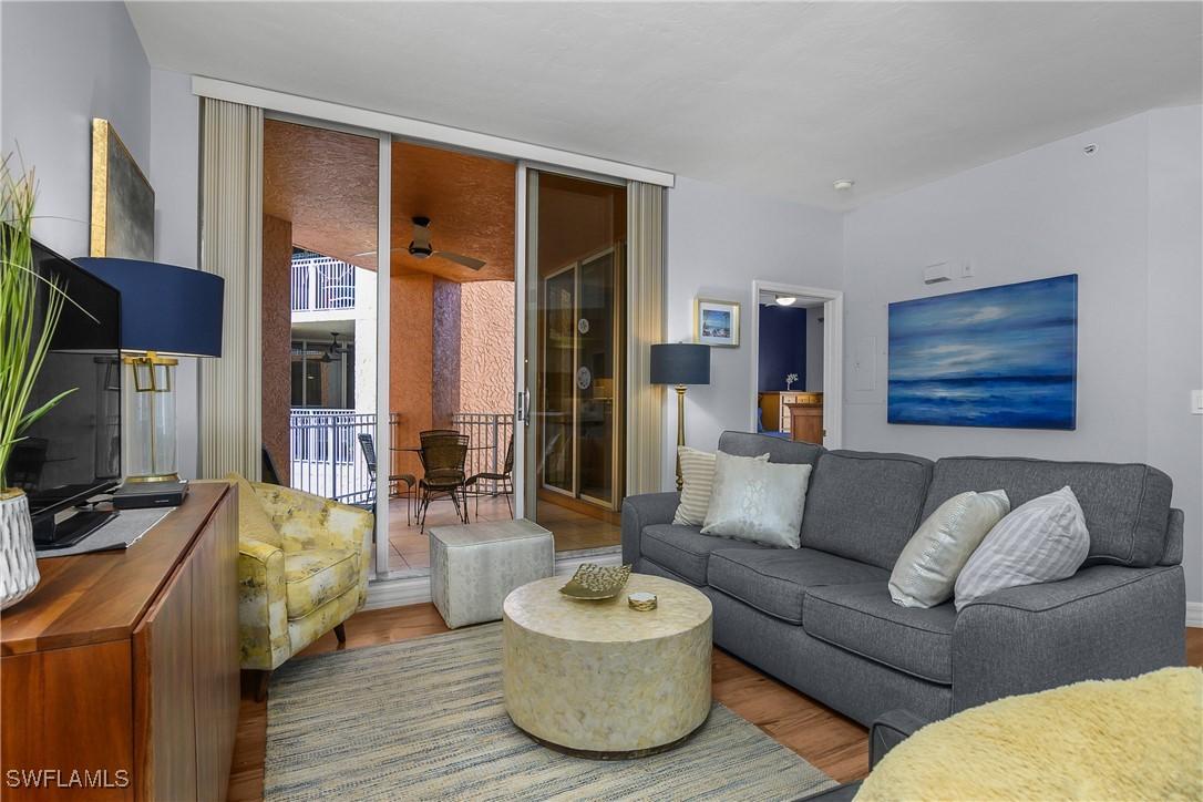 451 Bayfront Pl. #5201, Naples, FL 34102