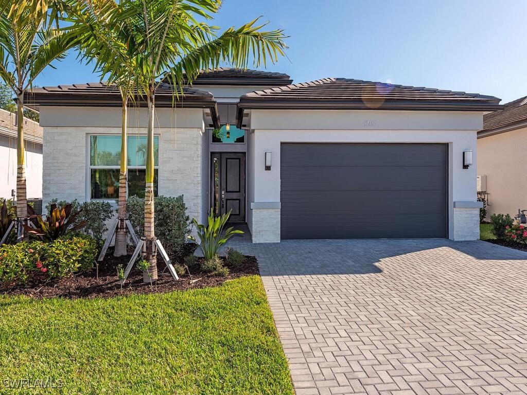 12456 Violet Ln., Naples, FL 34120