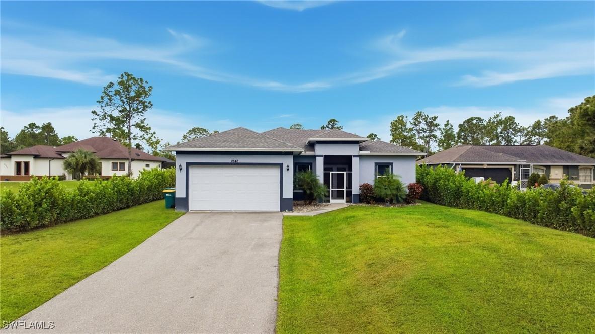 2842 8th Ave., Naples, FL 34120