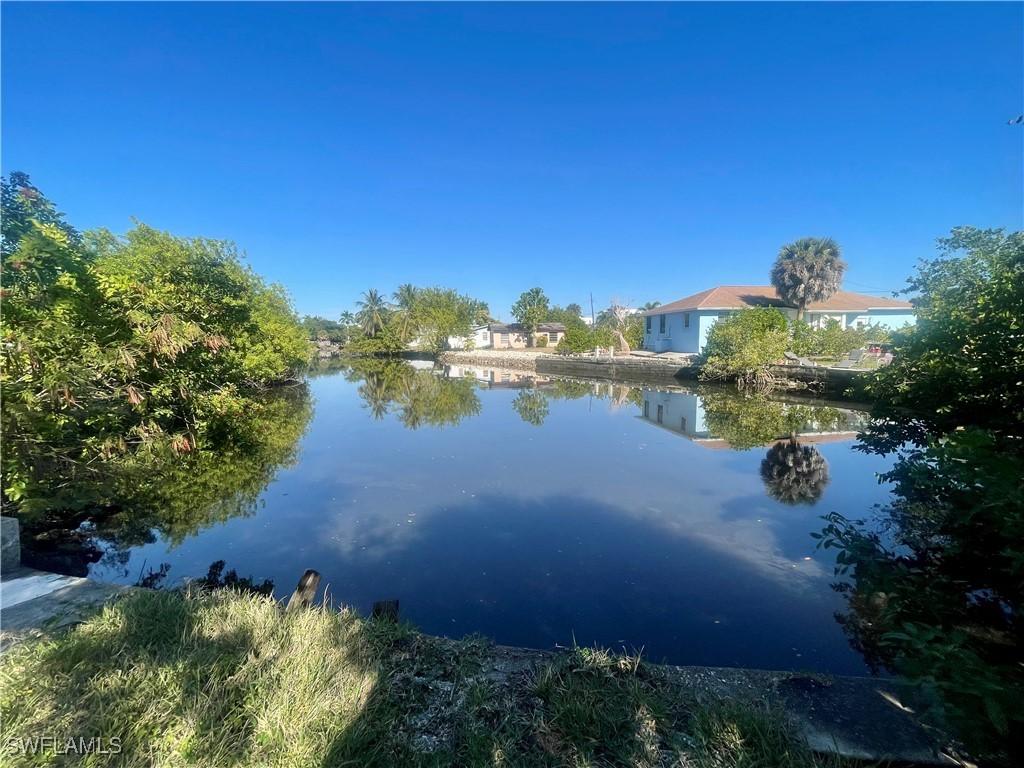 1339 5th Ave., Naples, FL 34102