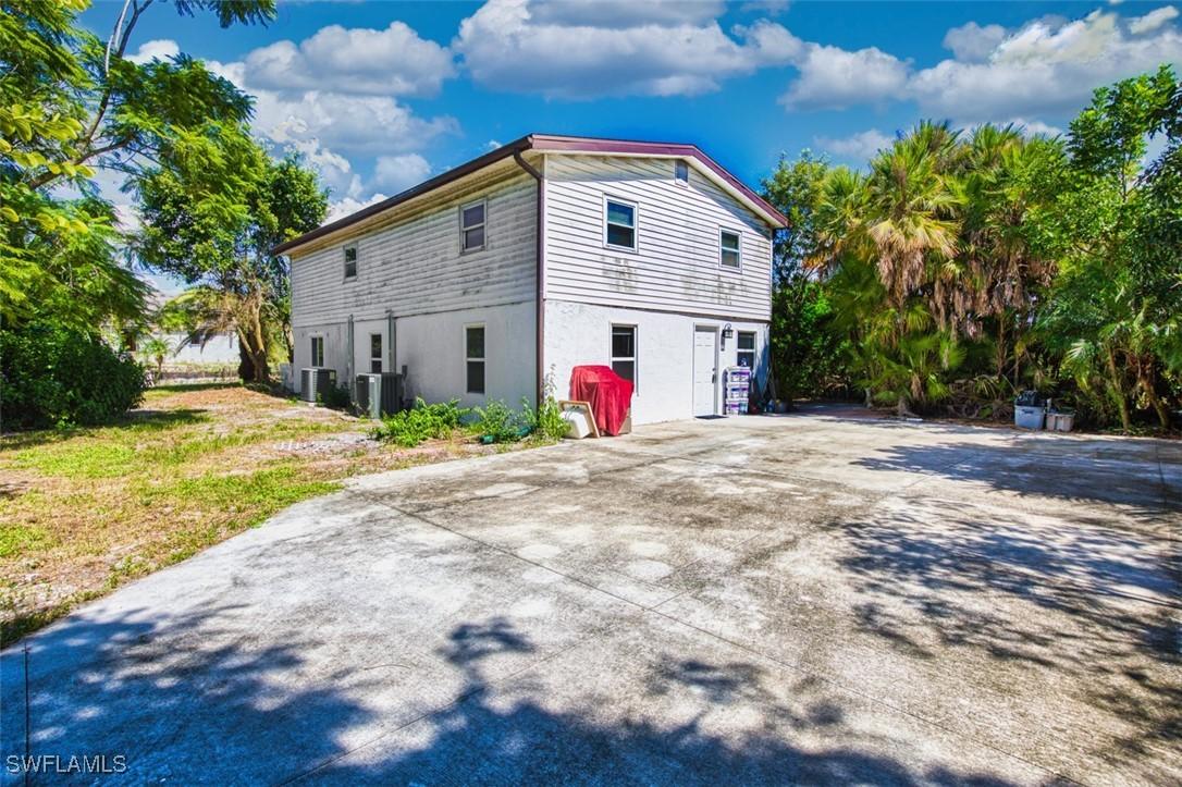 2727 48th St., Lehigh Acres, FL 33976