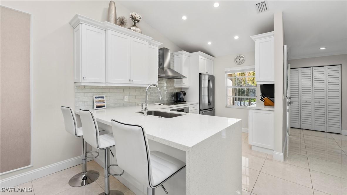 1714 Kings Lake Blvd. #2, Naples, FL 34112