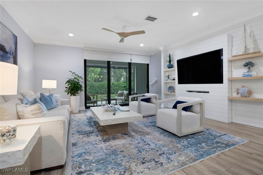 12973 Pembroke Dr., Naples, FL 34105