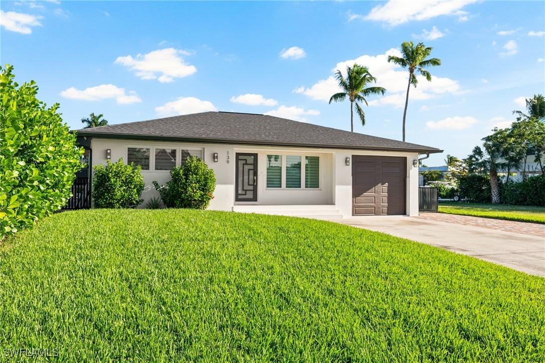 139 San Salvador St., Naples, FL 34113