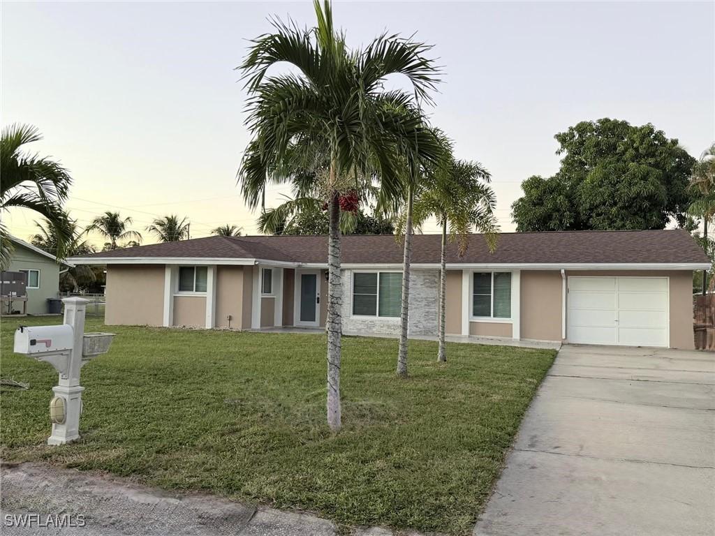 1015 Wilshire Dr., Fort Myers, FL 33919