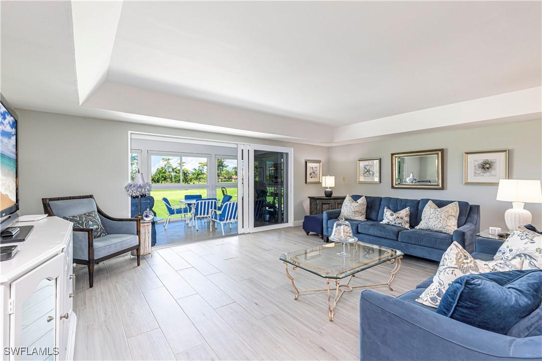 213 Memory Ln #4, Naples, FL 34112