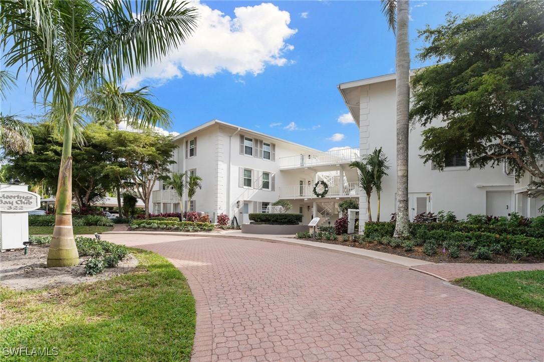 322 Harbour Dr. #103A, Naples, FL 34103