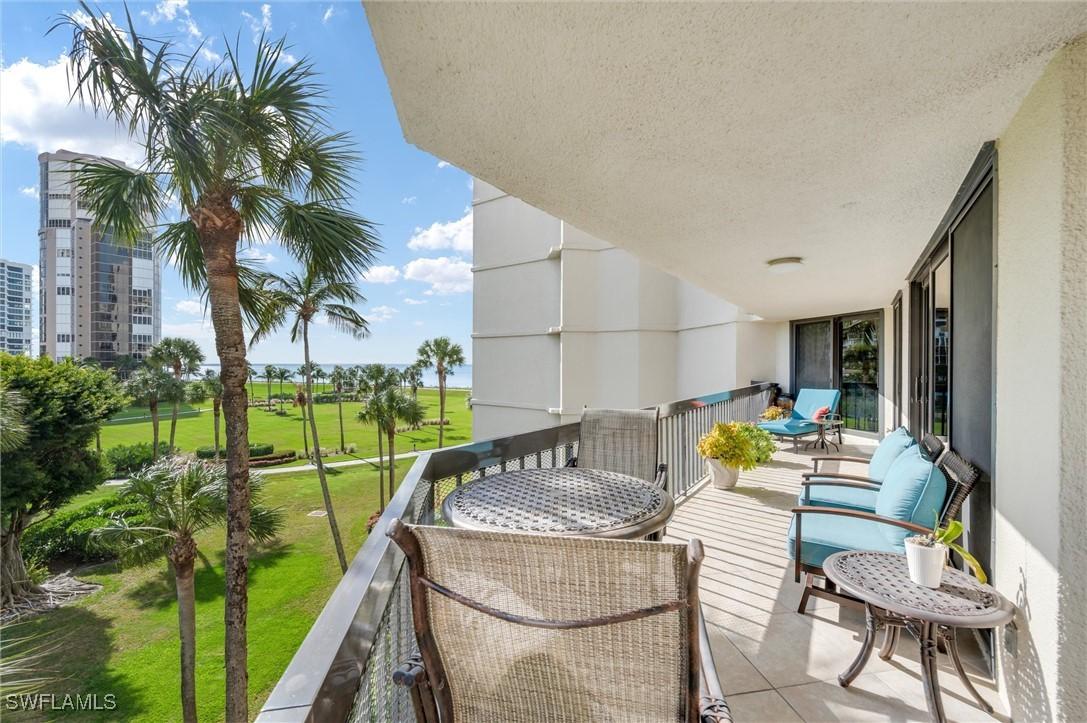 4551 Gulf Shore Blvd. #405, Naples, FL 34103
