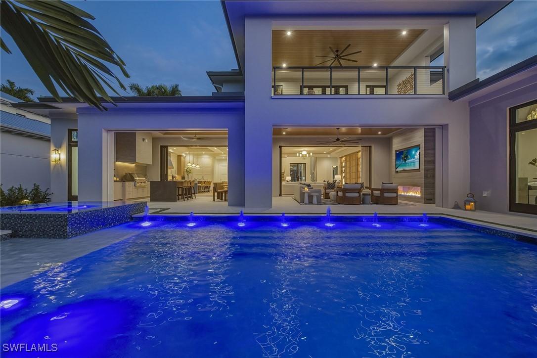 405 Putter Point Dr., Naples, FL 34103