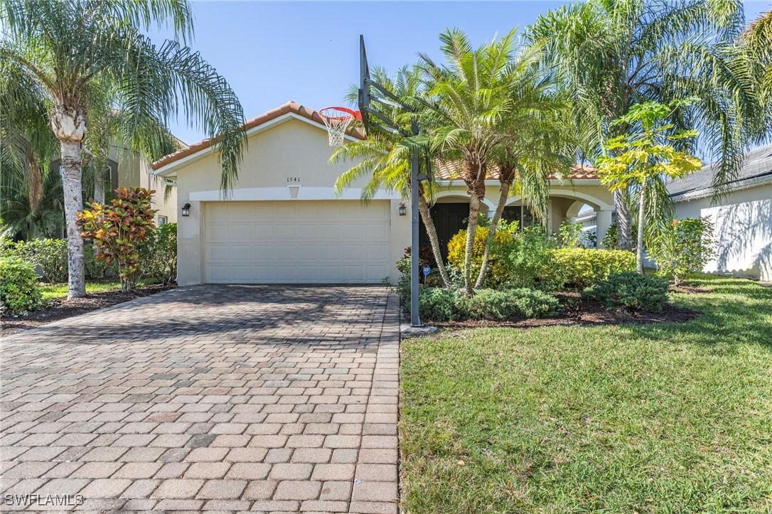 1541 Birdie Dr., Naples, FL 34120