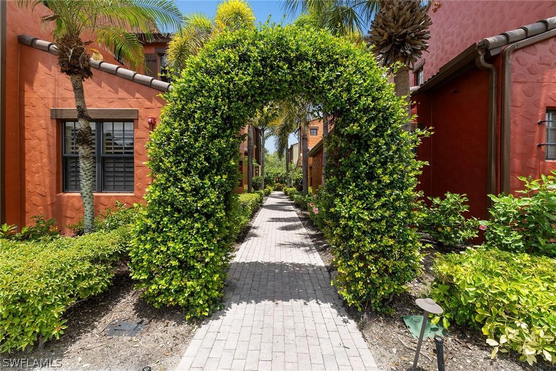 8957 Malibu St. #502, Naples, FL 34113