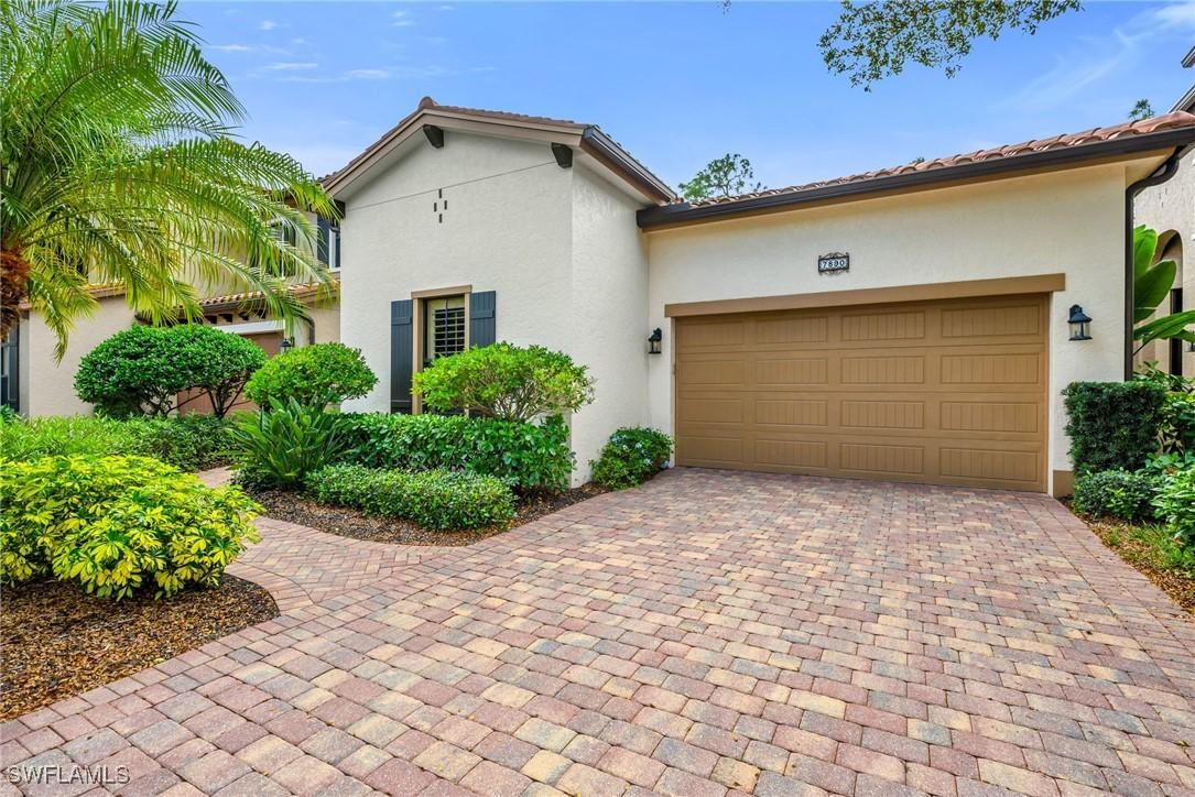 7890 Allende Ln., Naples, FL 34113