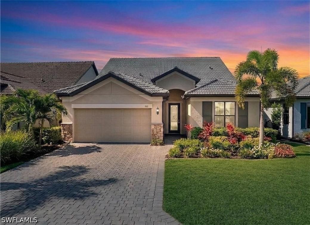 3944 Black Eagle Ln., Fort Myers, FL 33966