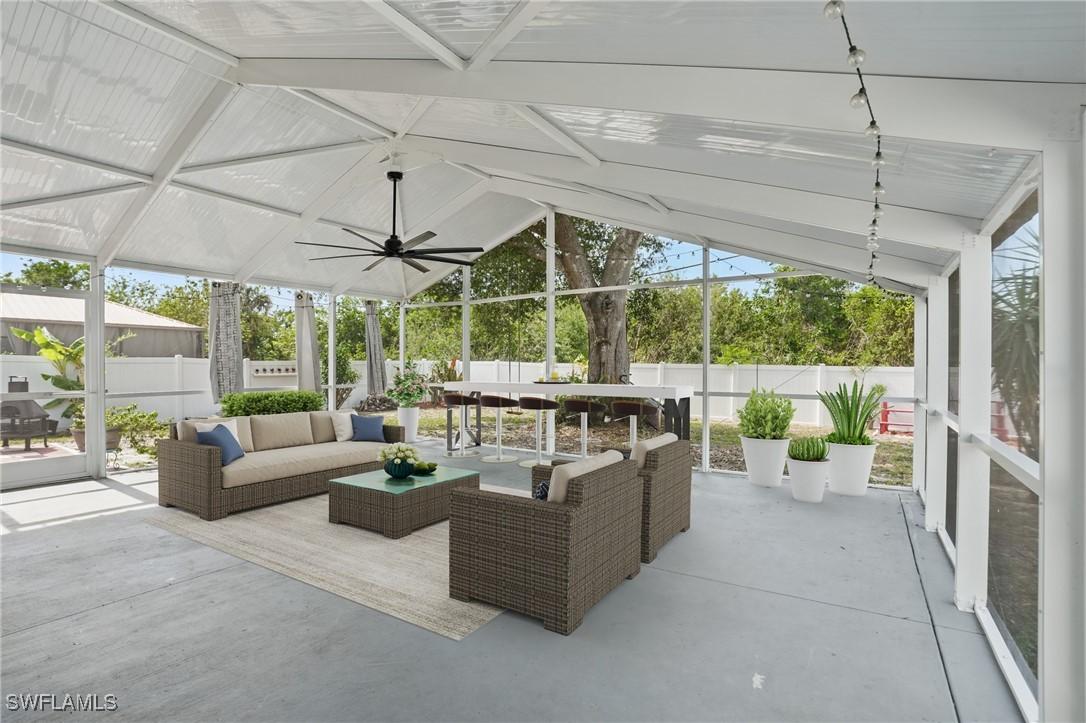 426 Chestnut Ave Nw, Port Charlotte, FL 33952