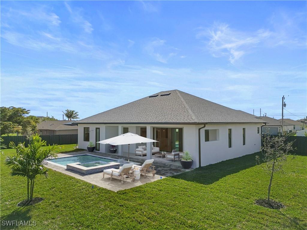 611 NW 25th Ter., Cape Coral, FL 33993