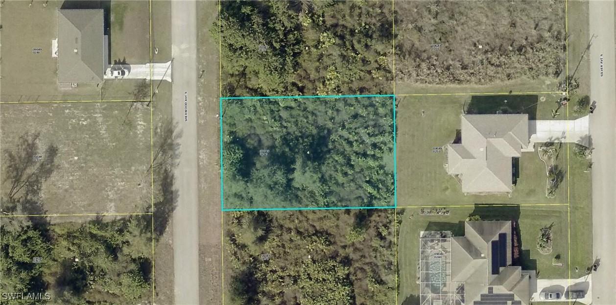 551 Sherwood Ave., Lehigh Acres, FL 33974