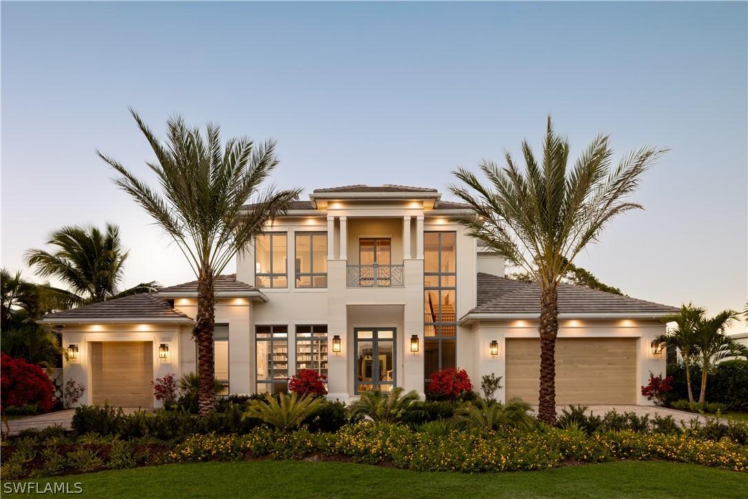 555 Whispering Pine Ln., Naples, FL 34103