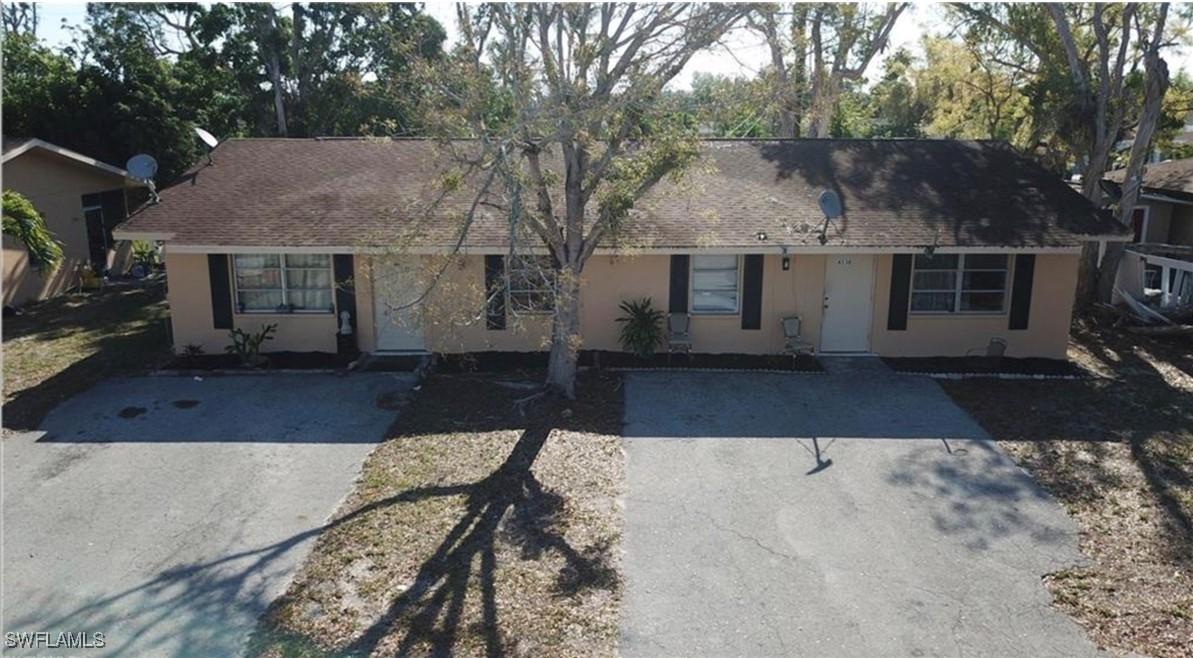 4538 Boabadilla St., Naples, FL 34103