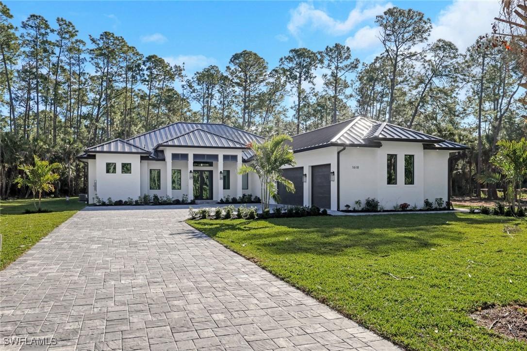 1618 19th St., Naples, FL 34117