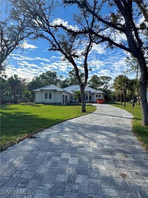 1109 15th St., Naples, FL 34117