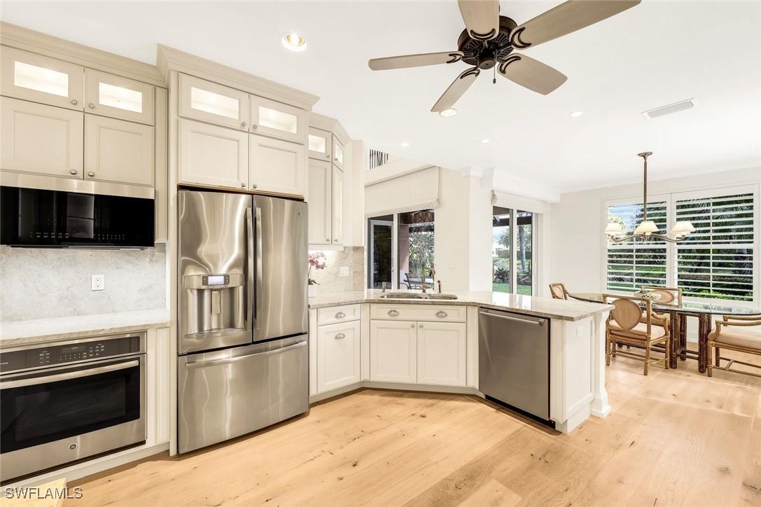 6777 Southern Oak Ct., Naples, FL 34109
