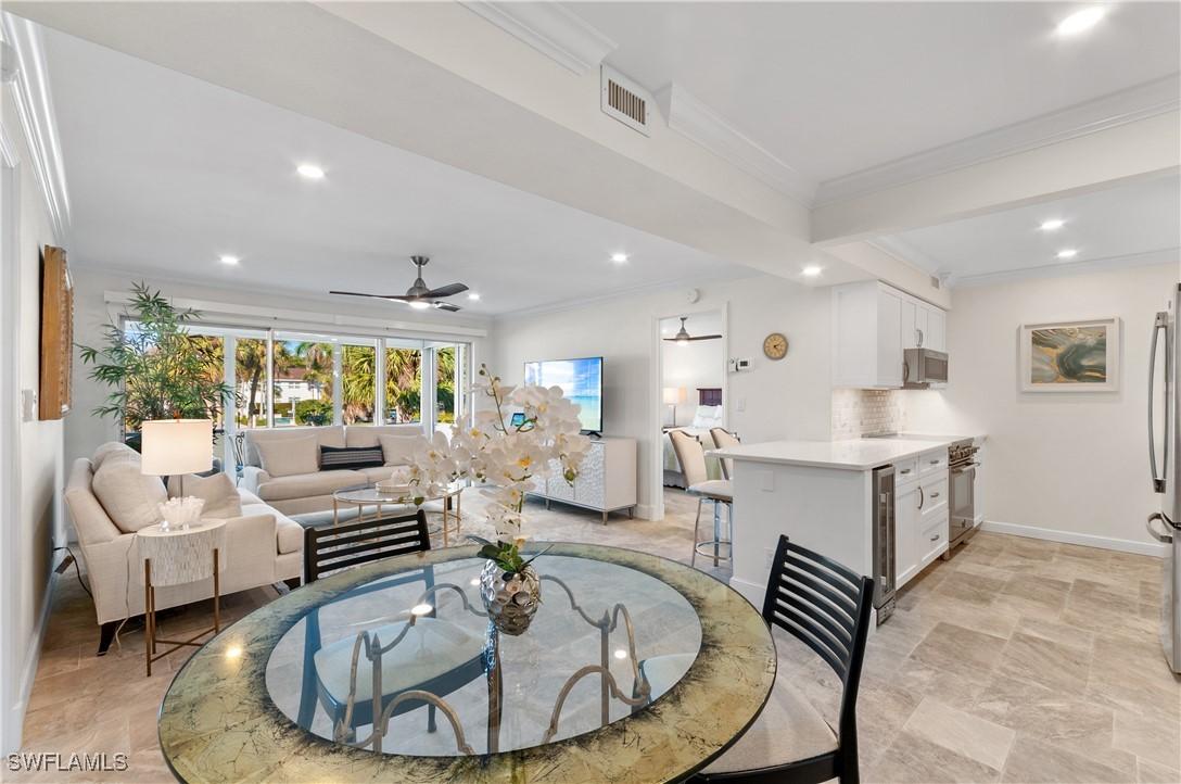 536 12th Ave., Naples, FL 34102