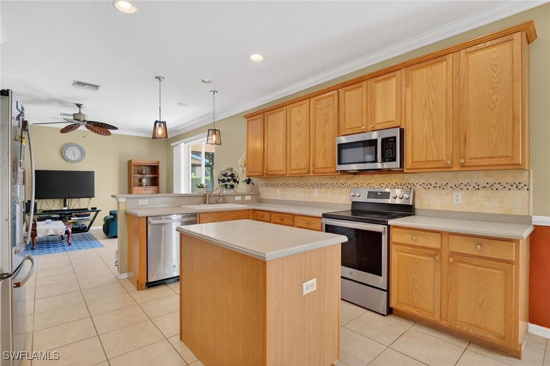 2787 Orange Grove Tr., Naples, FL 34120