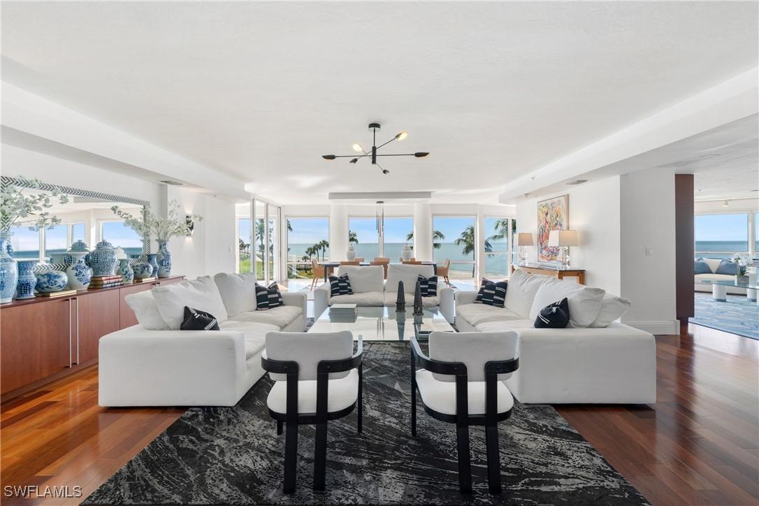 4601 Gulf Shore Blvd. #3, Naples, FL 34103