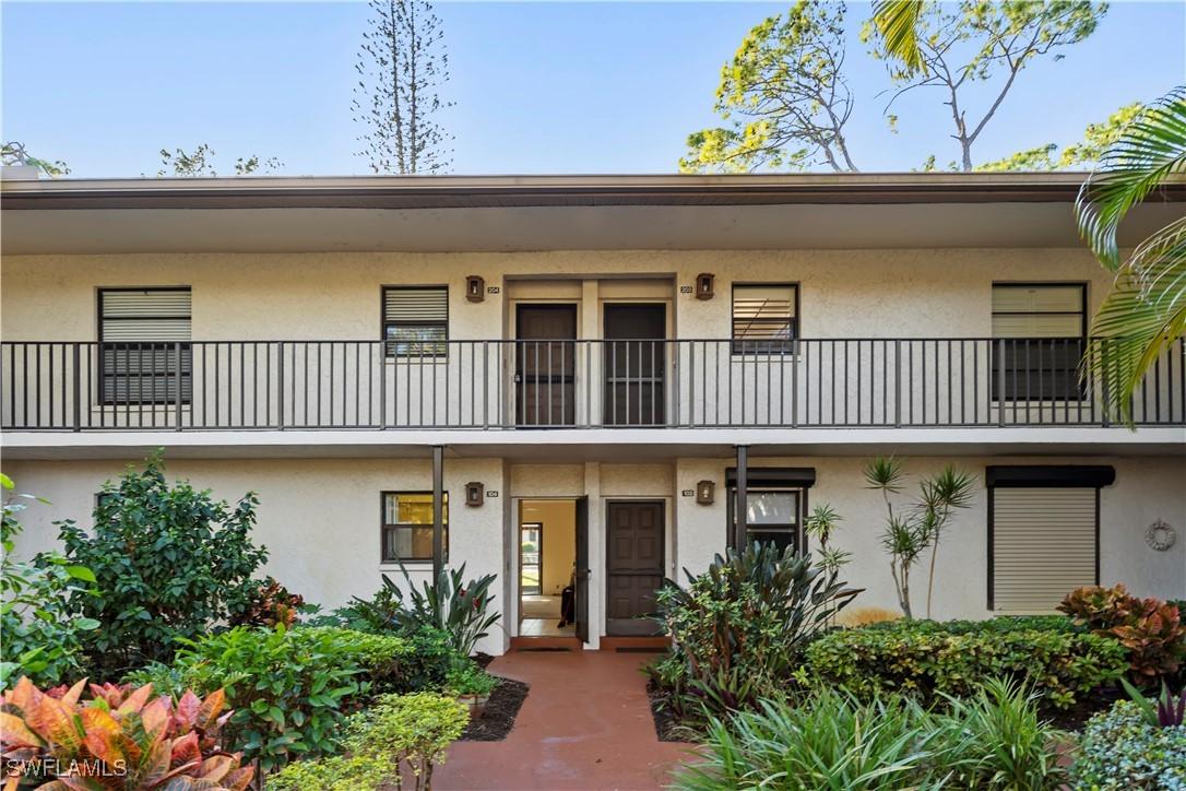 1733 Courtyard Way #204, Naples, FL 34112